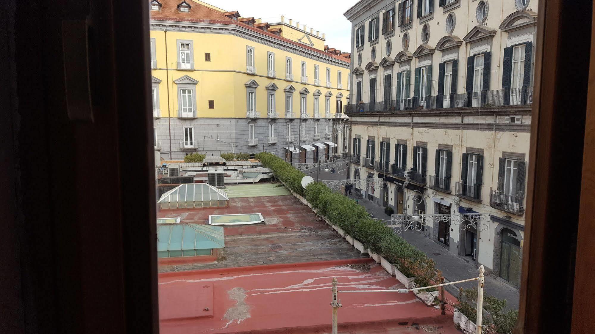 B&B Palazzo Satriano Nápoles Exterior foto